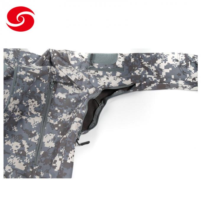 Het militaire Digitale Jasje van Camouflagesoftshell