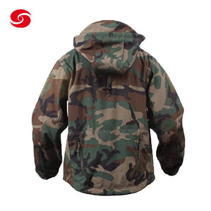Hoog - kwaliteits In het groot Douane Zachte Shell Jacket met Logo Military Camouflage Mens Jacket